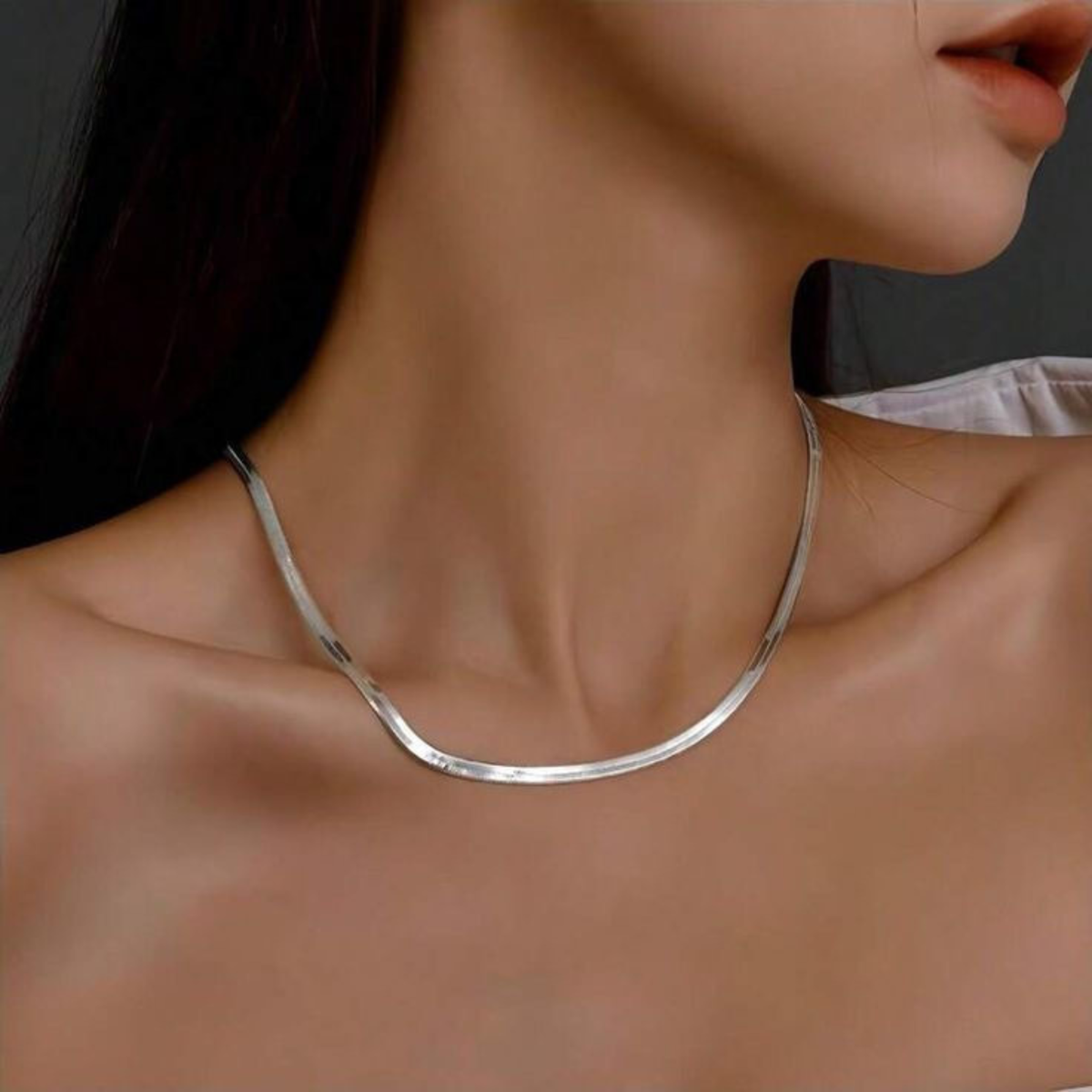 Women’s Elegant Stainless Steel Necklace – Gold & Silver