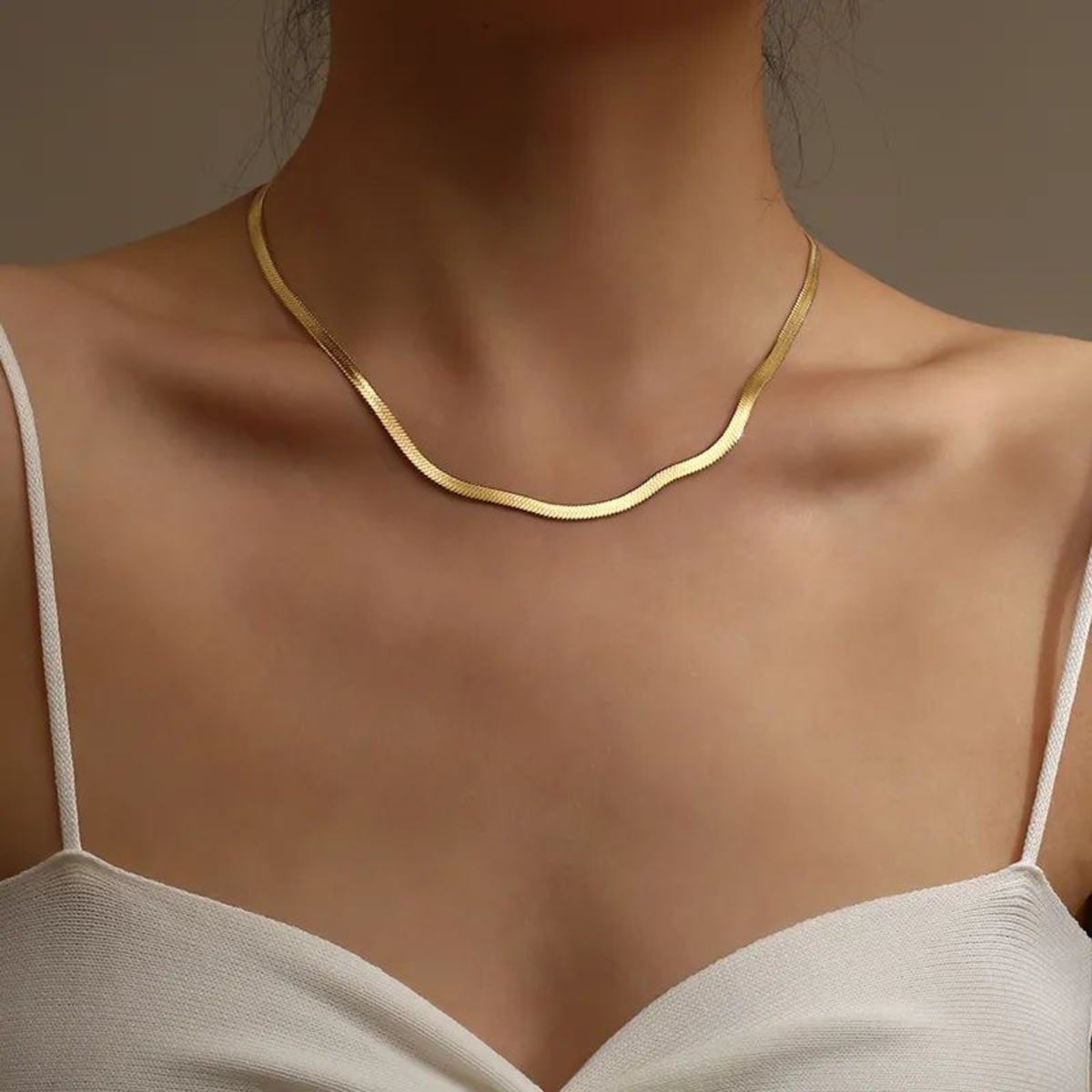 Women’s Elegant Stainless Steel Necklace – Gold & Silver