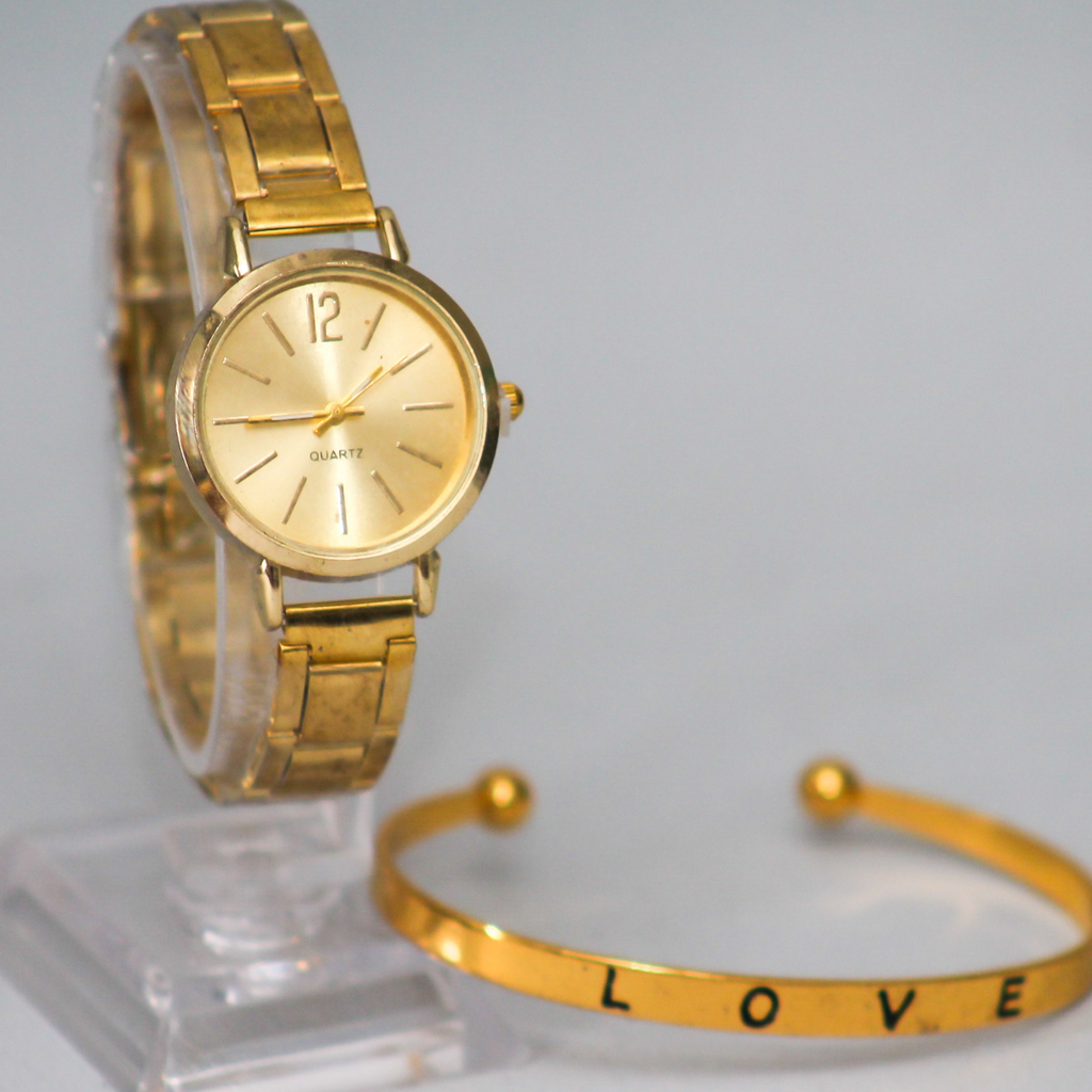 Elegant Quartz Watch & Bracelet Set